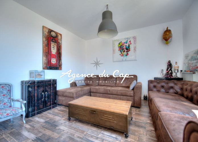 5 room apartment for sale on the top floor terrace cellar and private parking (3)