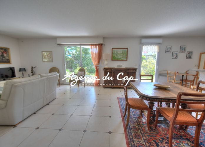 Saint-raphael three-room apartment rdj, 90 m2, with garden, parking (6)