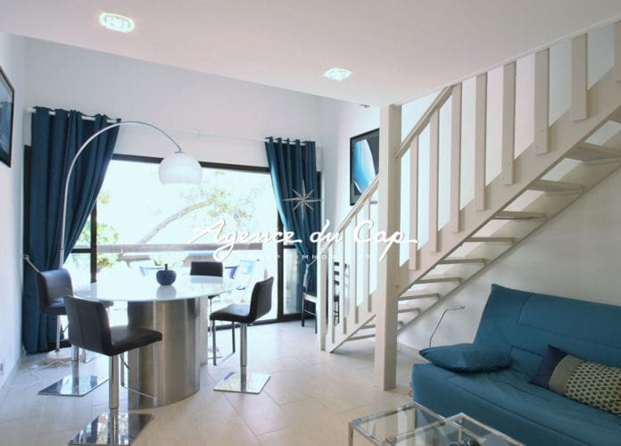 !under offer! for sale seaside apartment 32 m2 les issambres (1)