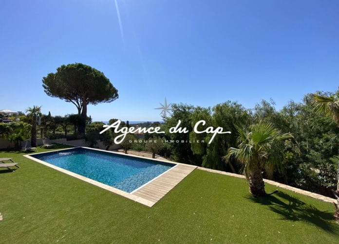 For sale provencal villa garage pool sea view 6 rooms les issambres (14)