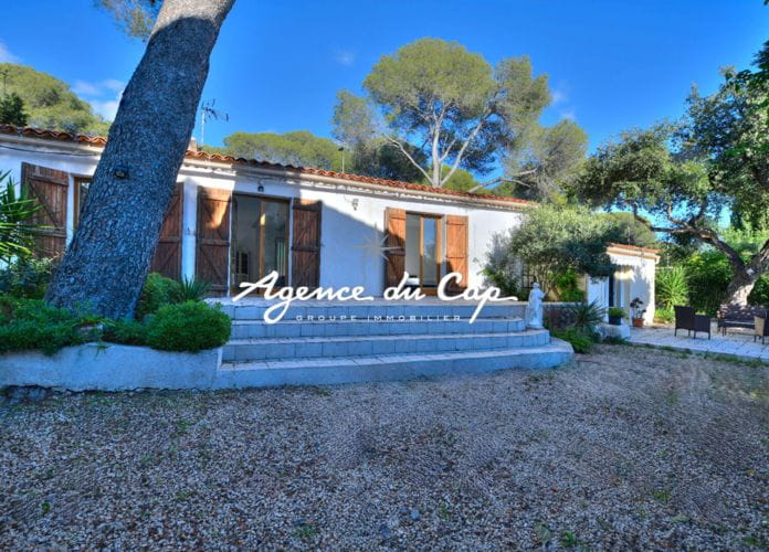 5 room detached villa near shops saint raphael boulouris (1)